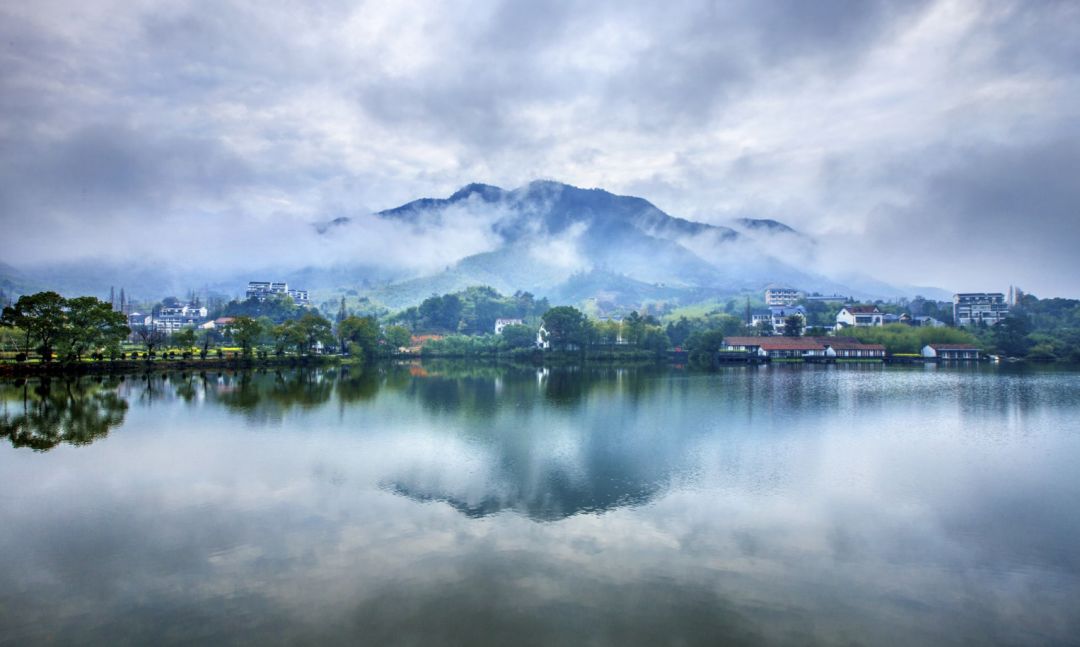 江南水乡韵味与现代浙江交融之旅